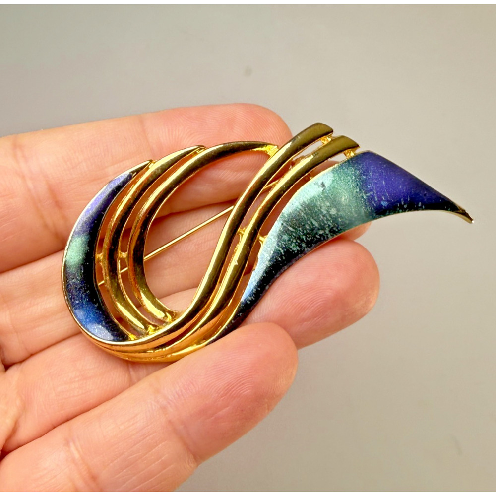 Large Vintage M Jent Gold Tone Abstract Wave Brooch Pin Signed Green Enamel
